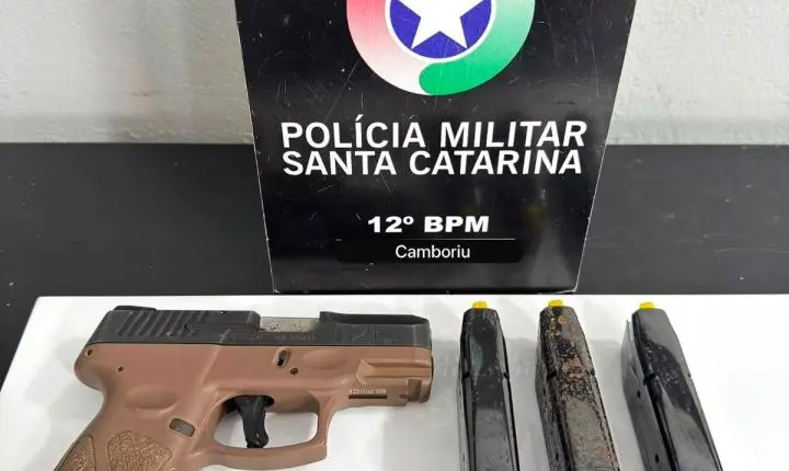Homem é preso após ameaça, agressão e posso de arma de fogo em Camboriú