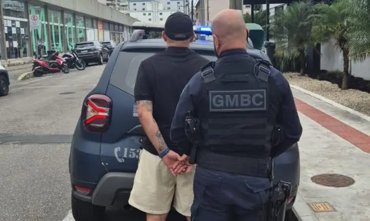 Homem é preso pela Guarda Municipal de Balneário Camboriú após furtar picanha