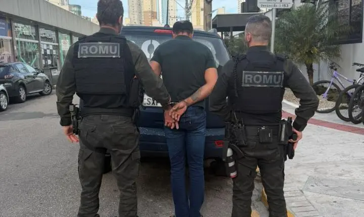 Homem é preso pela Guarda Municipal de Balneário Camboriú na rodoviária com 7kg de skunk