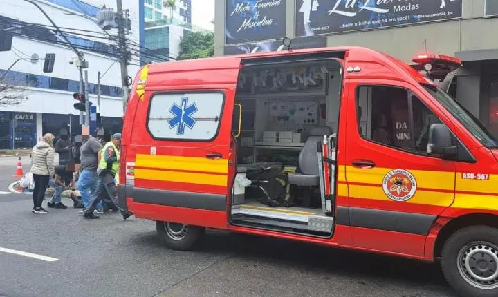 Homem é preso pelos Agentes de Trânsito após se evadir em colisão com quatro veículos - Seis acidentes de trânsito foram registrados no final de semana em Balneário Camboriú