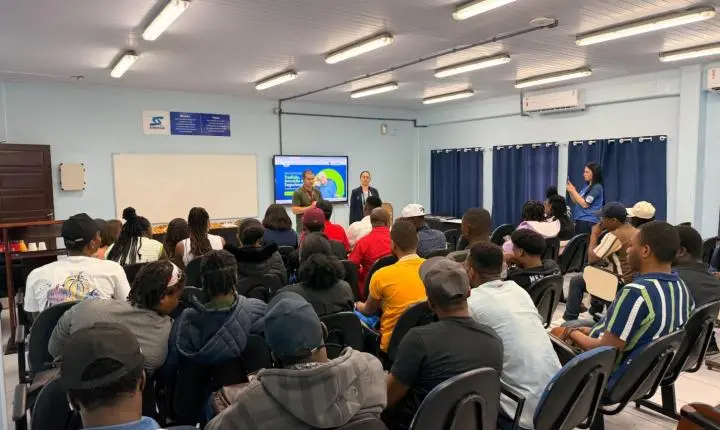 Instituto Portonave certifica 50 migrantes em curso de português focado na inclusão social e empregabilidade