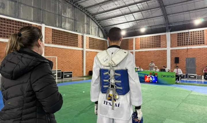Itajaí conquista ouro no Taekwondo dos Joguinhos Abertos de Santa Catarina neste sábado 