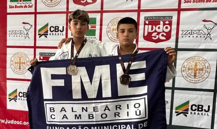 Judô de Balneário Camboriú conquista 13 medalhas no Campeonato Regional Litoral