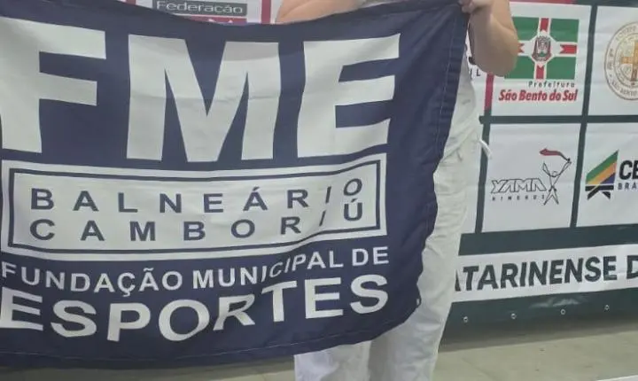 Judô de Balneário Camboriú conquista 13 medalhas no Campeonato Regional Litoral
