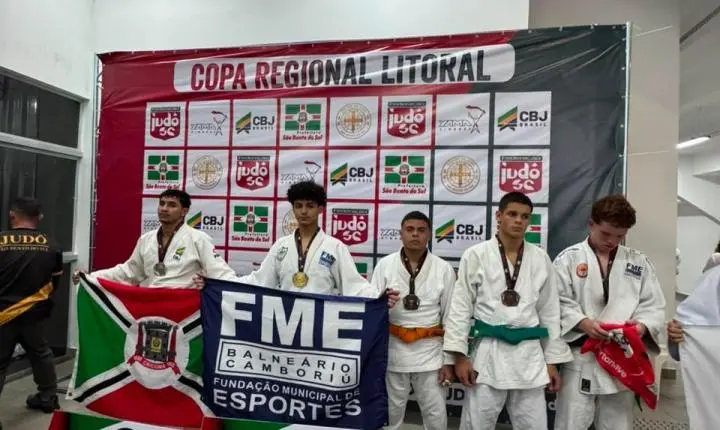 Judô de Balneário Camboriú conquista 13 medalhas no Campeonato Regional Litoral