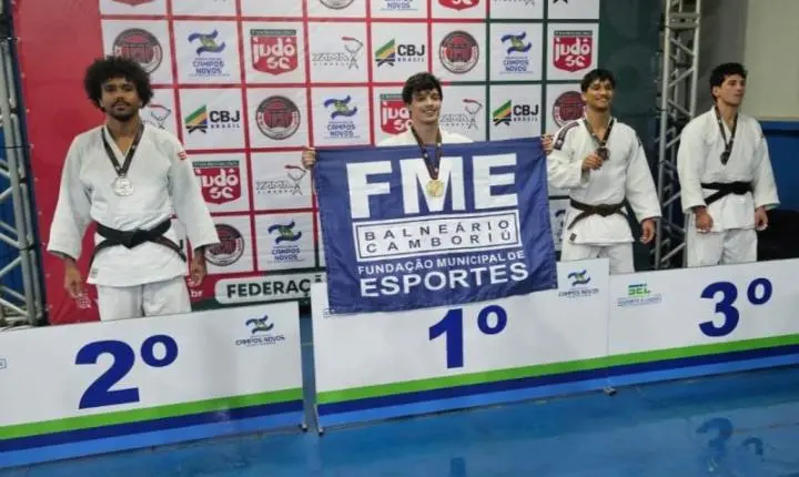 Judocas da FME de Balneário Camboriú conquistam pódios no Campeonato Estadual e na Copa Campos Novos