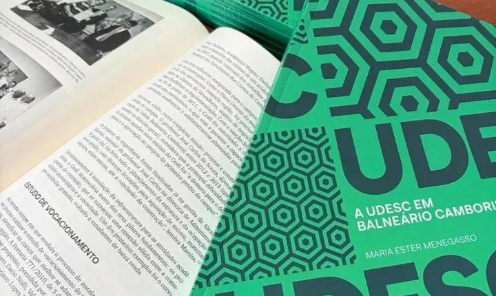 Livro resgata história da implantação da Udesc em Balneário Camboriú