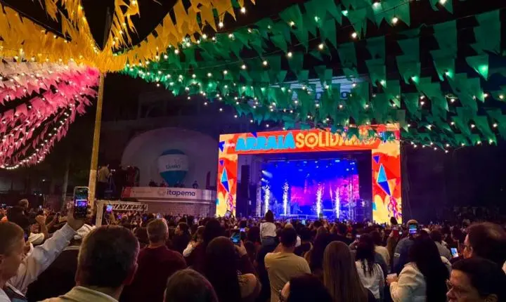 Mais de 25 mil pessoas prestigiam a primeira noite do 8º Arraiá Solidário de Itapema