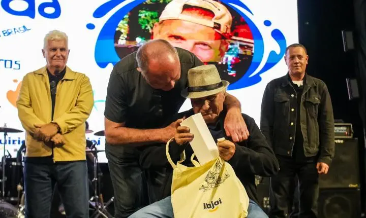 Marejada homenageia idealizador da festa em cerimônia marcada pela emoção
