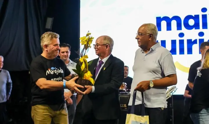 Marejada homenageia idealizador da festa em cerimônia marcada pela emoção
