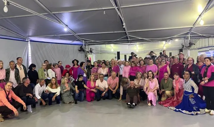 Mateada em alusão ao Outubro Rosa integra programação da Secretaria da Pessoa Idosa