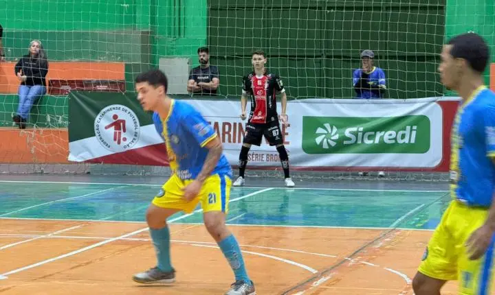 Monte Alegre/La Barca e JEC/Krona se enfrentam pelo Estadual Sub-20 em Camboriú