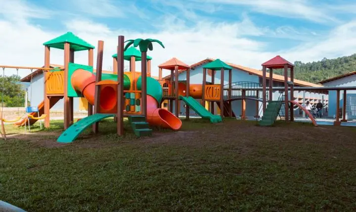Novos parquinhos, áreas verdes e materiais fortalecem Educação Infantil de Camboriú