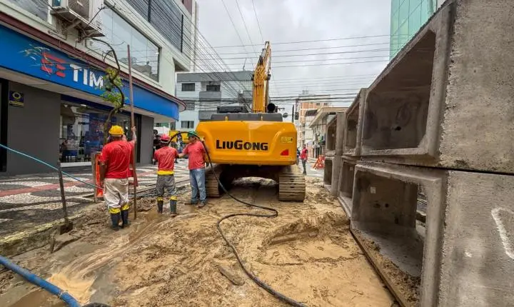 Obra de macrodrenagem na Rua 1400 terá horário estendido