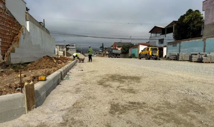 Obras da Avenida Prefeito Meirinho avançam com demarcação da geometria
