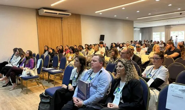 Oficina Regional de Qualidade em Vigilância Sanitária reúne cerca de 150 profissionais em Balneário Camboriú