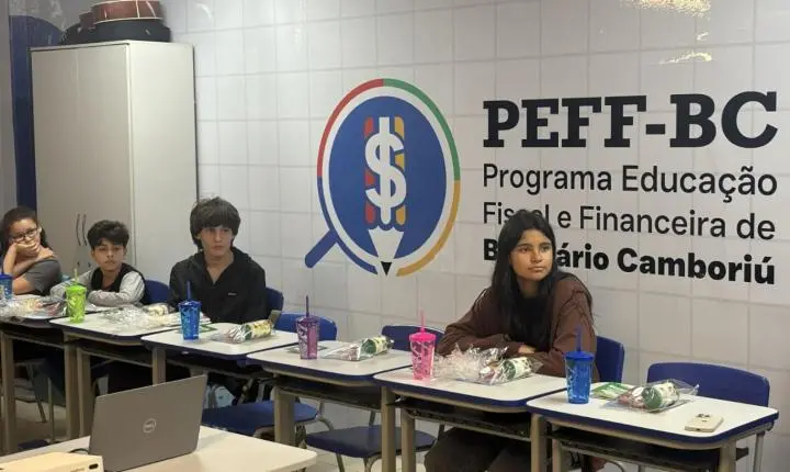 Oficinas de Educação Fiscal, Financeira e Empreendedora do CEAC atendem estudantes até 17 anos