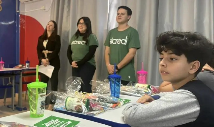 Oficinas de Educação Fiscal, Financeira e Empreendedora do CEAC atendem estudantes até 17 anos