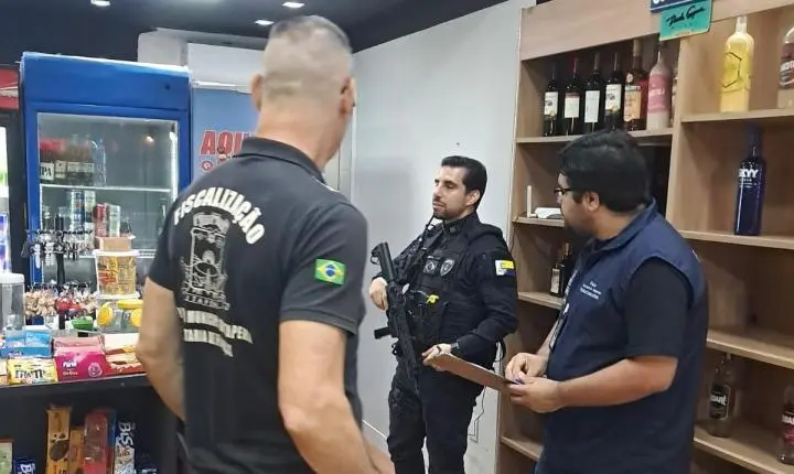 Operação integrada mira perturbação do sossego em seis conveniências de Itapema