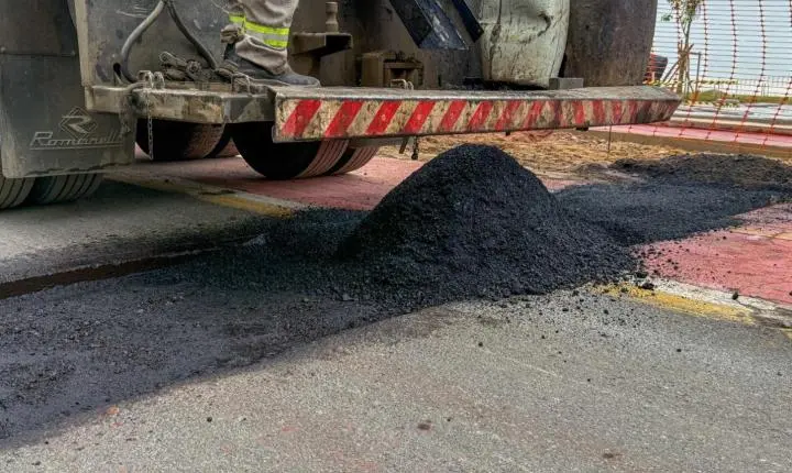 Operação tapa-buraco ultrapassa 2,1 mil m² de asfalto recuperado em Balneário Camboriú