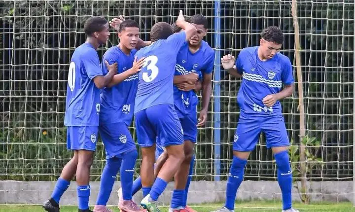 Parceria com escola de idiomas oferece 60 bolsas integrais a atletas da base do Barra FC
