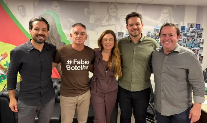 Paulinha promove almoço para bancada eleita do Podemos SC
