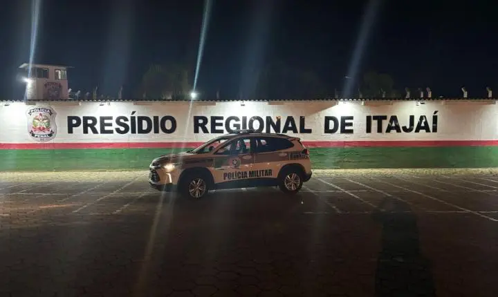 Polícia Militar cumpre mandado de prisão após acompanhamento de veículo na BR-101