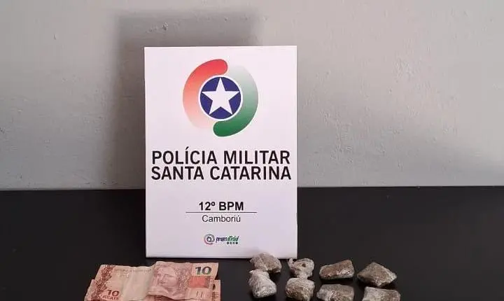 Polícia Militar prende dois homens por tráfico de drogas em Camboriú 