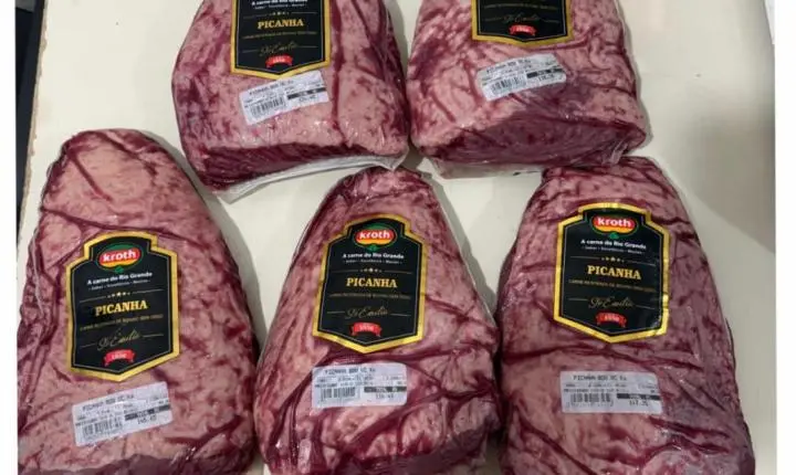 Polícia Militar prende homem após furto de carnes em supermercado de Itapema