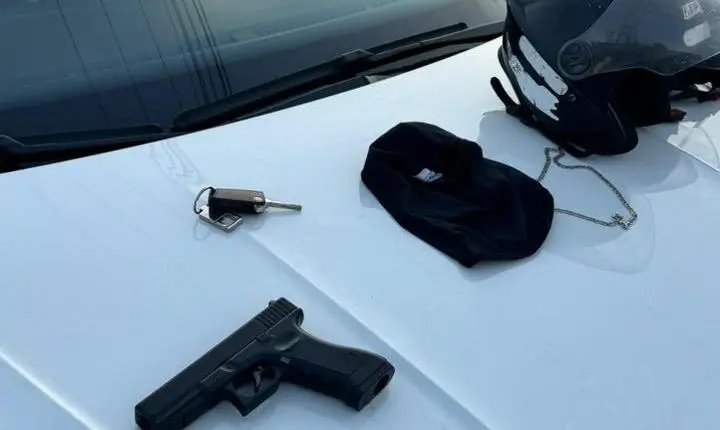 Polícia Militar prende homem após roubo de veículo e fuga em Balneário Camboriú