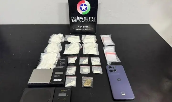 POLÍCIA MILITAR PRENDE HOMEM E APREENDE MAIS DE 300 GRAMAS DE COCAÍNA EM CAMBORIÚ