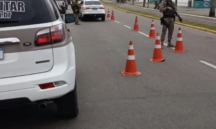 POLÍCIA MILITAR REALIZA OPERAÇÃO CHOQUE DE ORDEM NA ÁREA DO 31º BPM