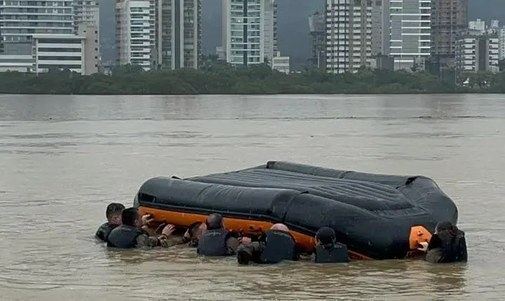 Policiais militares do 3º CRPM participam de instrução de resgate em inundações e enxurradas