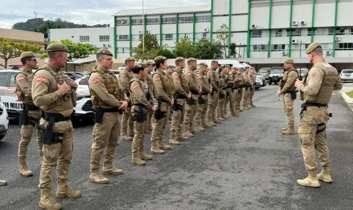 POLICIAMENTO ELEITORAL: GUARNIÇÕES DO 12º BPM ESTÃO POSICIONADAS NOS LOCAIS DE VOTAÇÃO PARA O SEGUNDO TURNO
