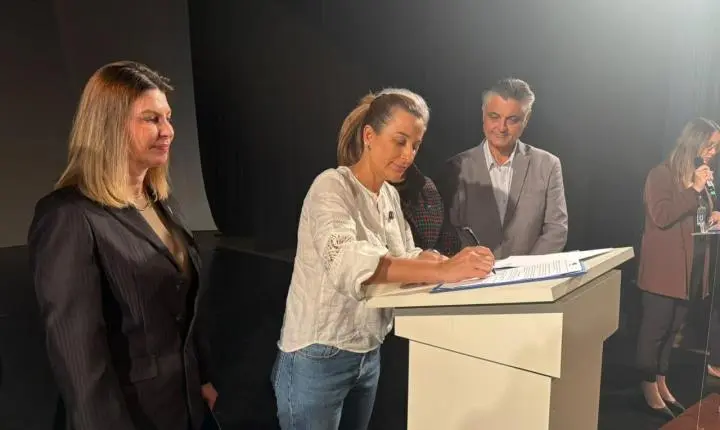 Prefeitura de Balneário Camboriú e Univali firmam parceria para a qualificação de servidores públicos municipais