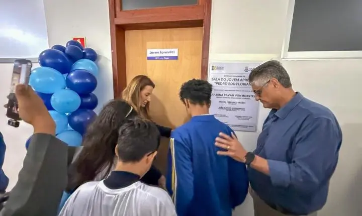 Prefeitura de Balneário Camboriú inaugura sala destinada a jovens aprendizes