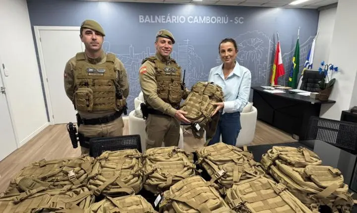 Prefeitura de Balneário Camboriú recebe 10 kits de atendimento pré-hospitalar para situações de emergência