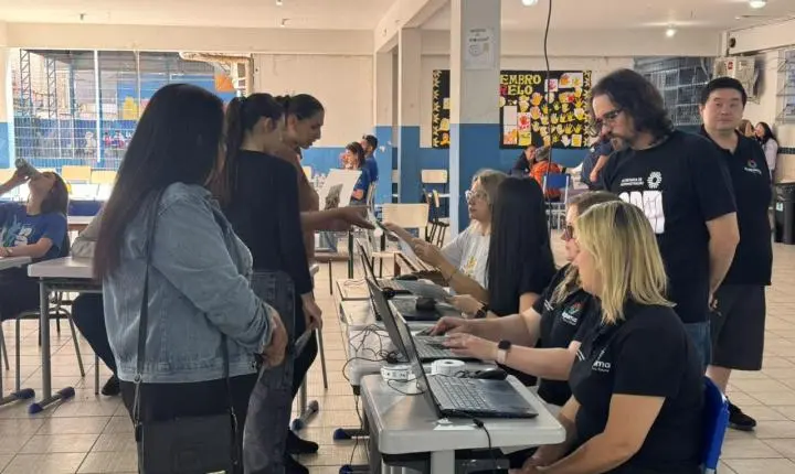 Prefeitura Mais Perto aproxima serviços municipais dos moradores da Meia Praia