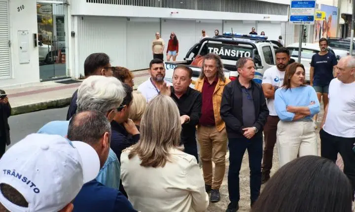 Prefeitura se reúne com moradores e comerciantes da Rua 1400 para alinhar próxima etapa da macrodrenagem
