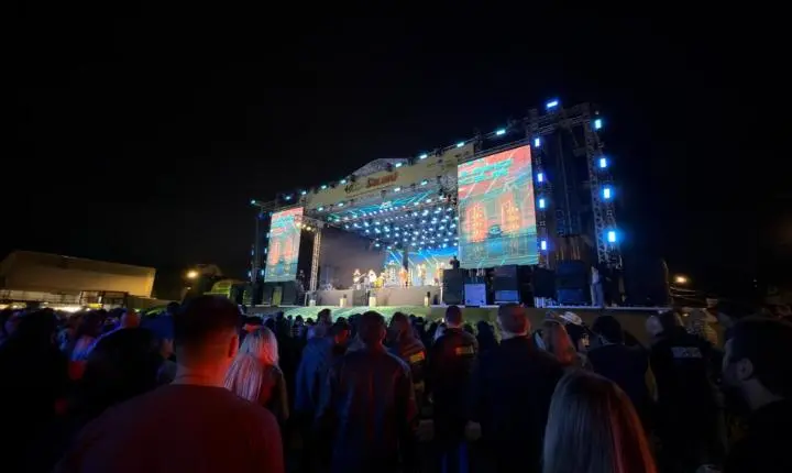 Primeiro dia da 40ª Festa Nacional do Colono de Itajaí reúne 10 mil pessoas