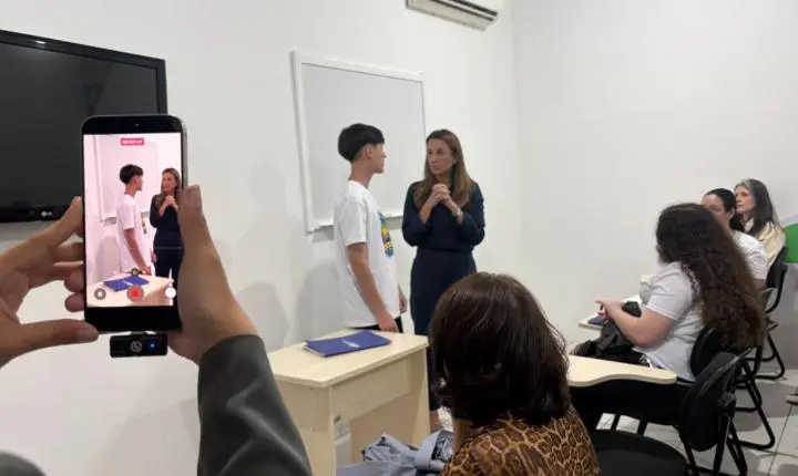 Programa de Iniciação ao Trabalho forma 31 jovens em Balneário Camboriú