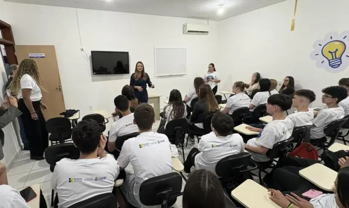 Programa de Iniciação ao Trabalho forma 31 jovens em Balneário Camboriú