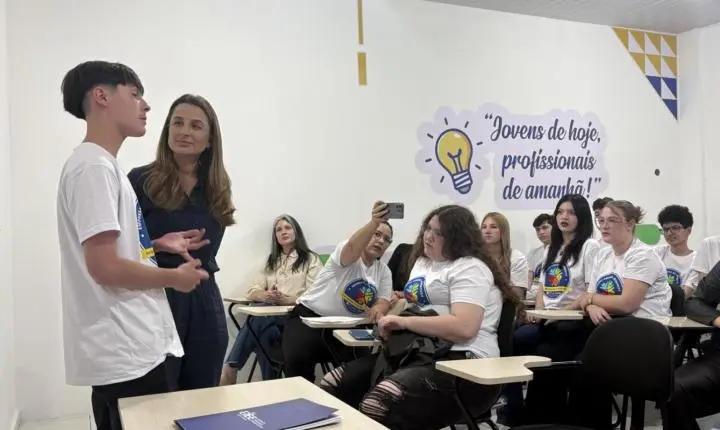 Programa de Iniciação ao Trabalho forma 31 jovens em Balneário Camboriú