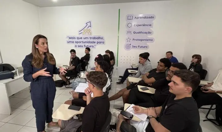 Programa de Iniciação ao Trabalho forma 31 jovens em Balneário Camboriú