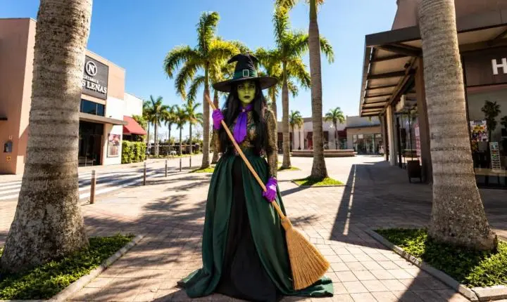 Programação gratuita de Halloween transforma Porto Belo Outlet Premium em espaço temático para famílias