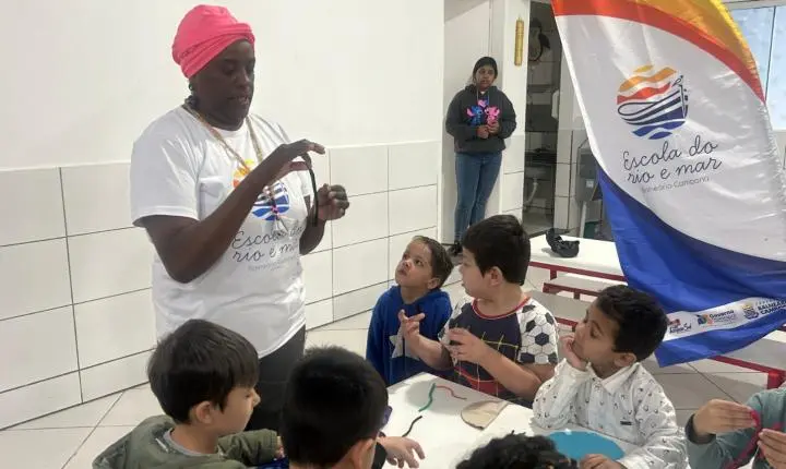 Projeto Escola do Rio e Mar leva cultura quilombola para crianças do NEI Bom Sucesso