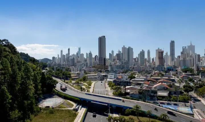 Quanto custa morar no novo empreendimento em SC assinado pelo mesmo estúdio da Ferrari