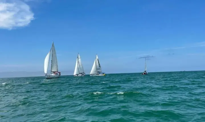 Regata celebra os 64 anos de Navegantes e deve reunir cerca de 100 velejadores