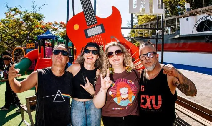 Rock Legends Itajaí transforma a Praça Marco Zero em palco para grandes clássicos do rock