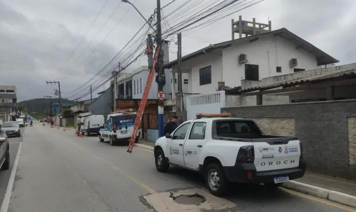Rua Maria Mansoto, no São Judas Tadeu, recebe força-tarefa da Cosip